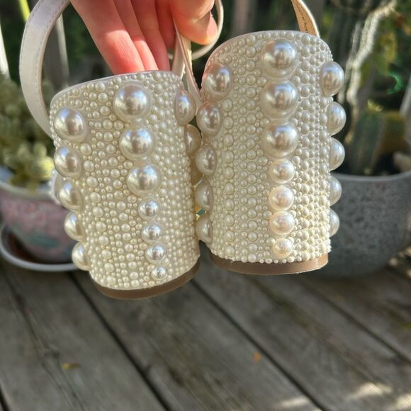 Blue By Betsey Johnson Heels Sandals Pearl Size 7M Bride Wedding Pumps - Picture 14 of 16